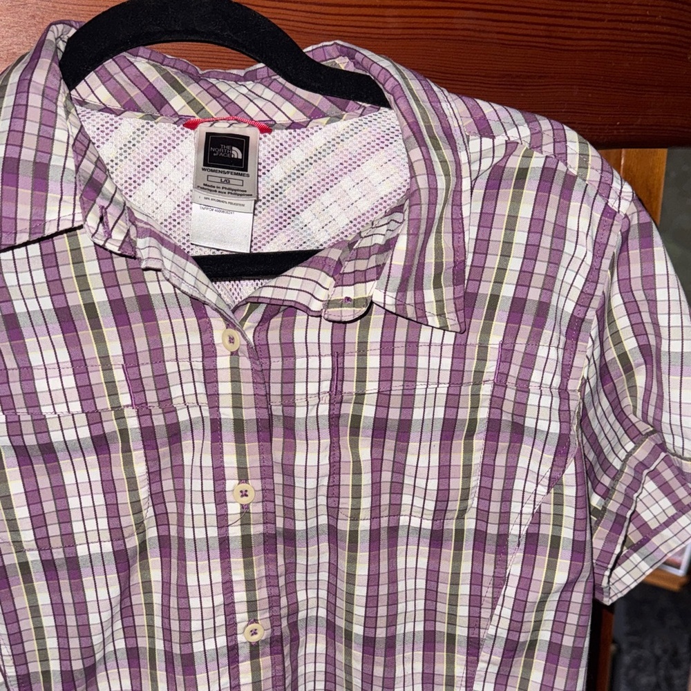 The North Face Women's Short Sleeve Plaid Button-Down Shirt - Purple/White/Olive